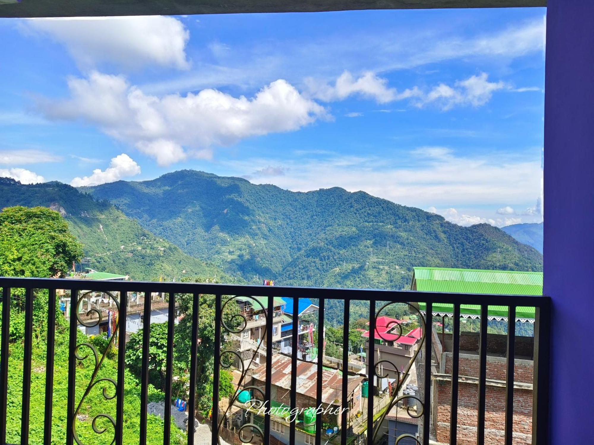 Sharthi Homestay And Lodging Namchi Esterno foto
