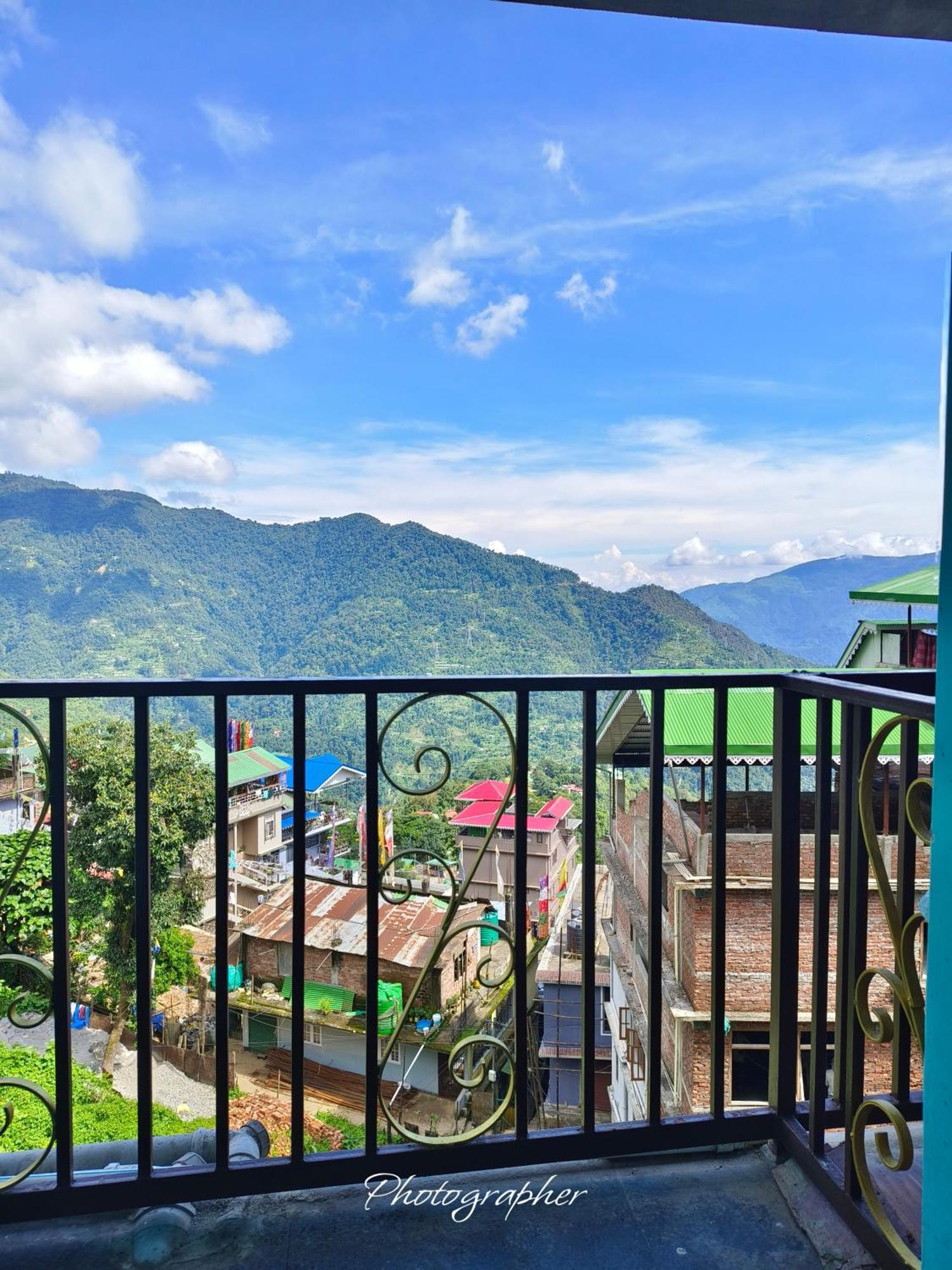 Sharthi Homestay And Lodging Namchi Esterno foto